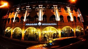 Front of property - evening/night - Reggae Mansion Suite (Kuala Lumpur)