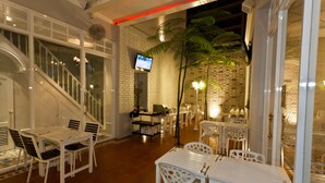 Dining - Reggae Mansion Suite (Kuala Lumpur)