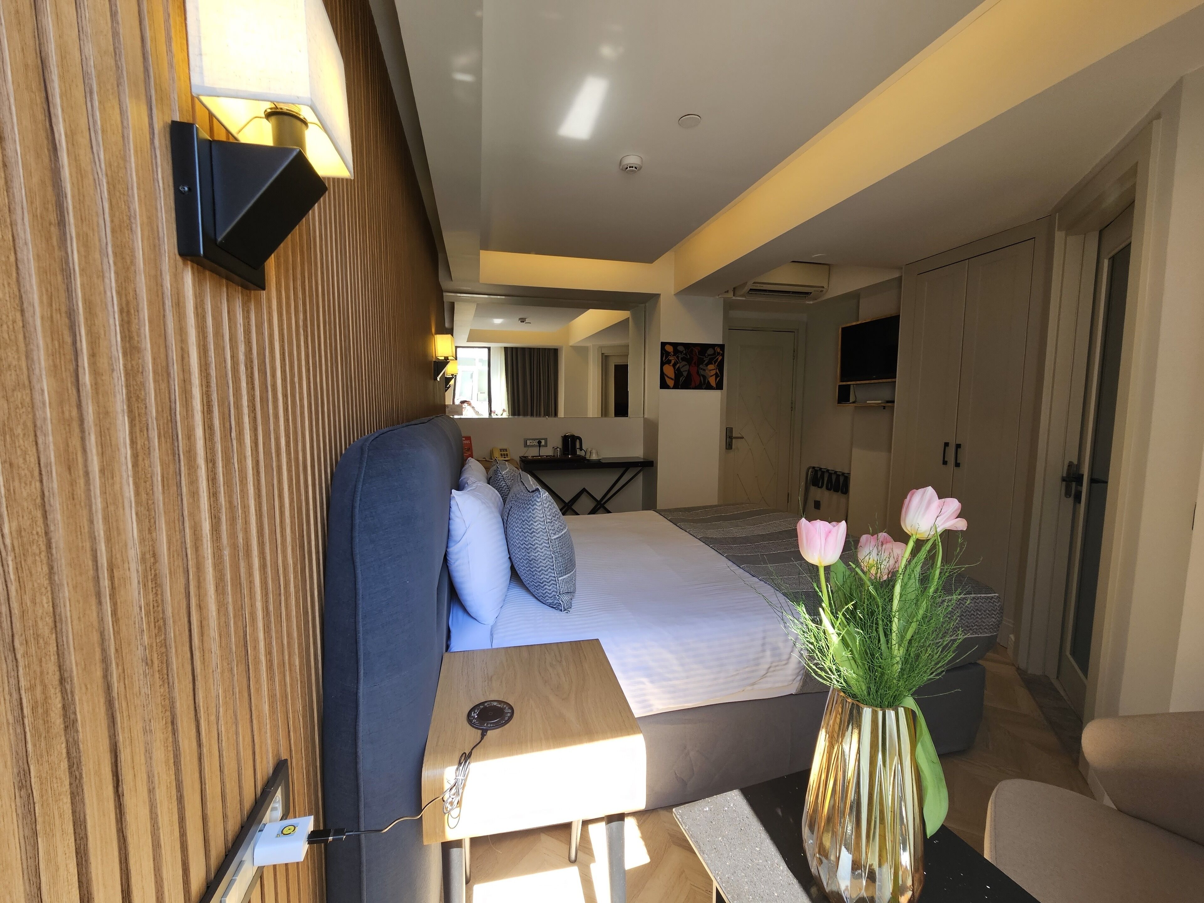 Photo - Anthemis Hotel
