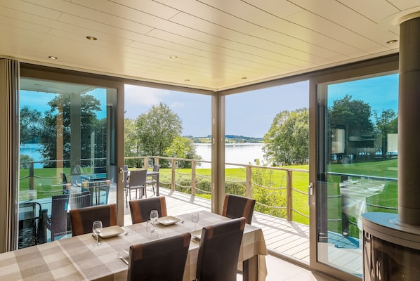 Villa, 4 Bedrooms | Living room | Flat-screen TV - Golden Lakes Village (Froidchapelle)