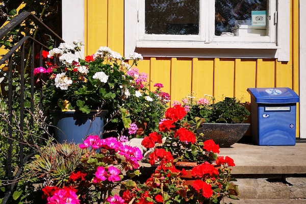 Double or Twin Room, Shared Bathroom Linen/Towels included. (departure cleaning not included) | Garden view