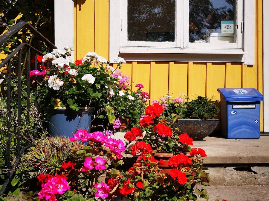 Double or Twin Room, Shared Bathroom Linen/Towels included. (departure cleaning not included) | Hageutsikt