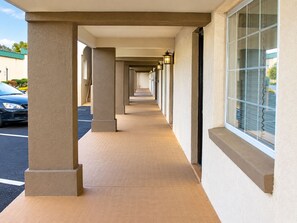 Exterior - Hotel Vicenza (Monmouth Junction)