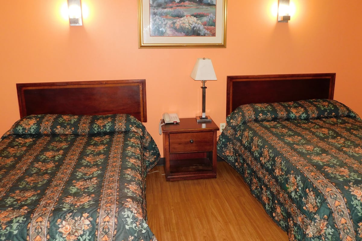 Standard Double Room, 2 Katil Kelamin (Double) | Internet berwayar percuma, cadar katil