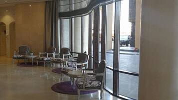 Sala de estar en el lobby