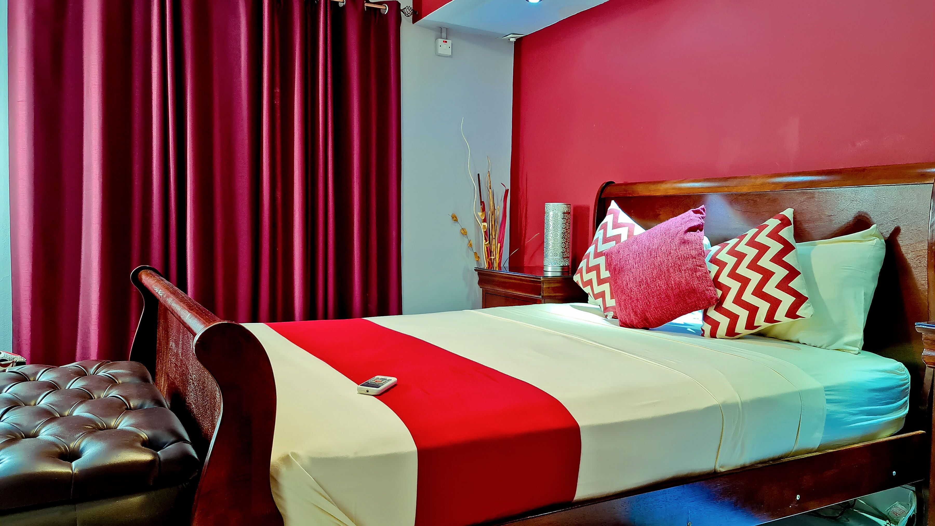 Design Apartment, 2 Bedrooms, Non Smoking, Kitchen | 2 bedrooms, Egyptian cotton sheets, premium bedding, in-room safe