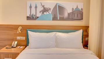 Room, 1 Queen Bed, Accessible | In-room safe, desk, soundproofing, iron/ironing board