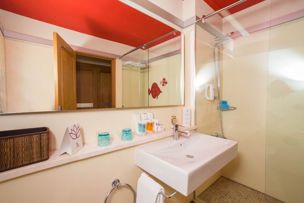 free toiletries, hair dryer, towels