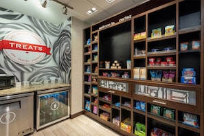 Snack-bar