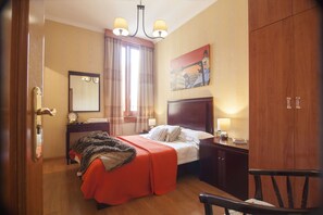 Bureau, rideaux occultants, Wi-Fi gratuit