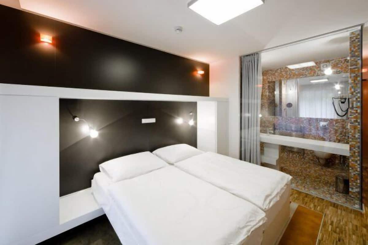 Literie de qualité, minibar, coffre-fort, lit de bébé (gratuit)