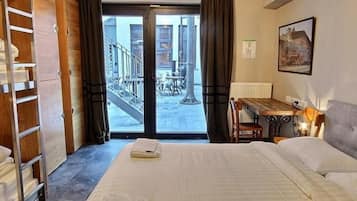 Cortinas blackout, insonorización y wifi gratis