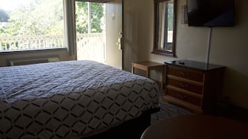 Standard Room, 1 King Bed | Desk, free WiFi, bed sheets