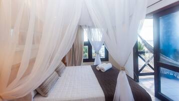 Apartamento superluxo | Frigobar, cofres nos quartos, Wi-Fi de cortesia, roupa de cama