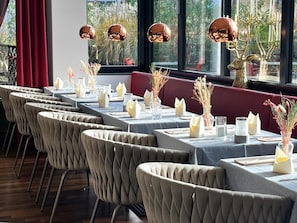 Breakfast, lunch, dinner served; German cuisine, garden views