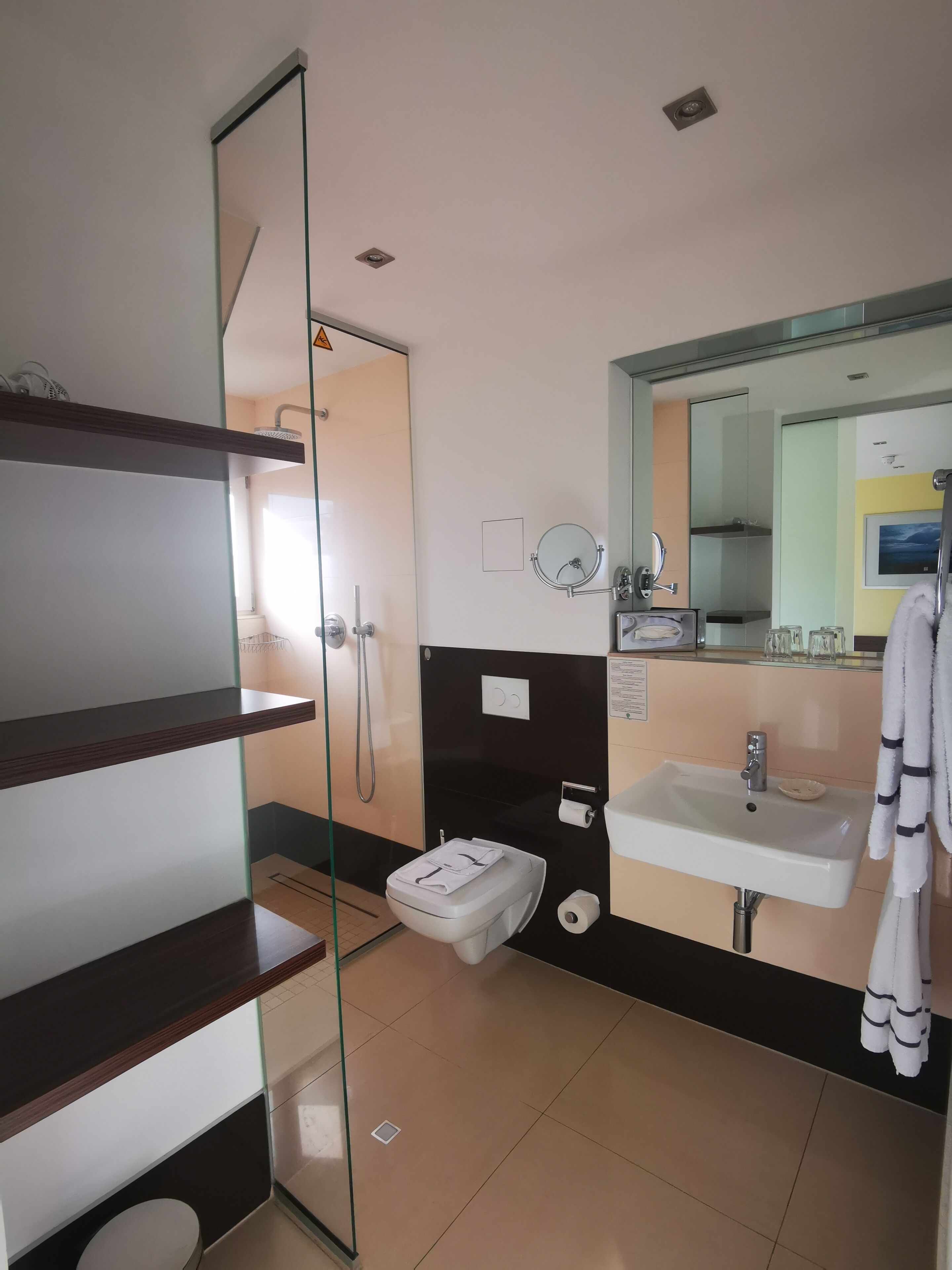double room, lake view | bathroom | shower, rainfall showerhead, free toiletries, hair dryer