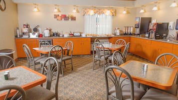 Ilmainen päivittäinen buffetaamiainen