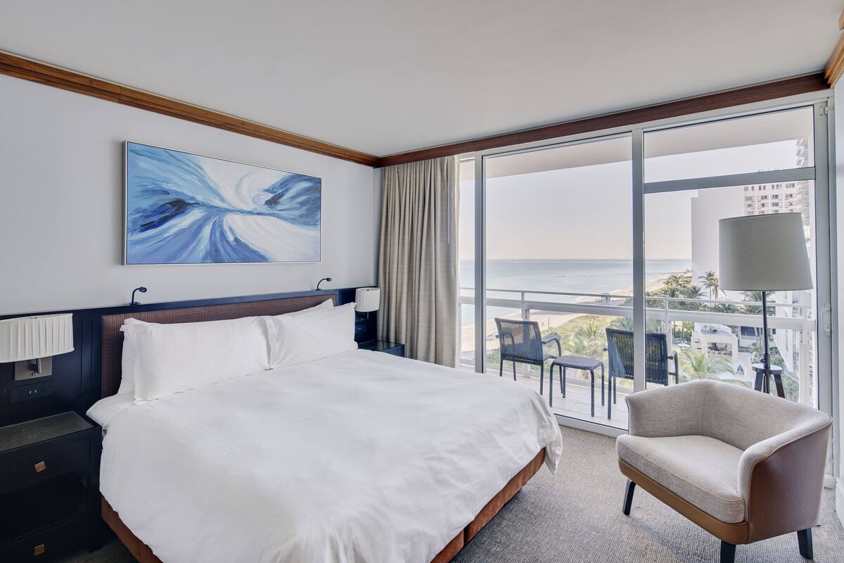 1 bedroom, premium bedding, pillow-top beds, in-room safe