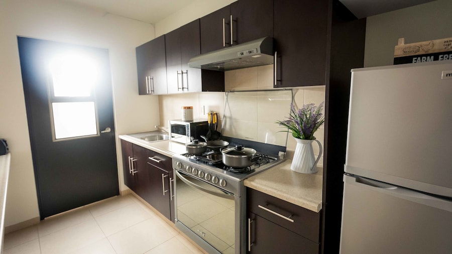 Redwood Villas Extended Stay Zona Industrial