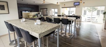 Redwood Villas Extended Stay Zona Industrial