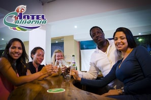 Bar (on property) - Hotel California (Oranjestad)