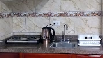 Refrigerador, microondas