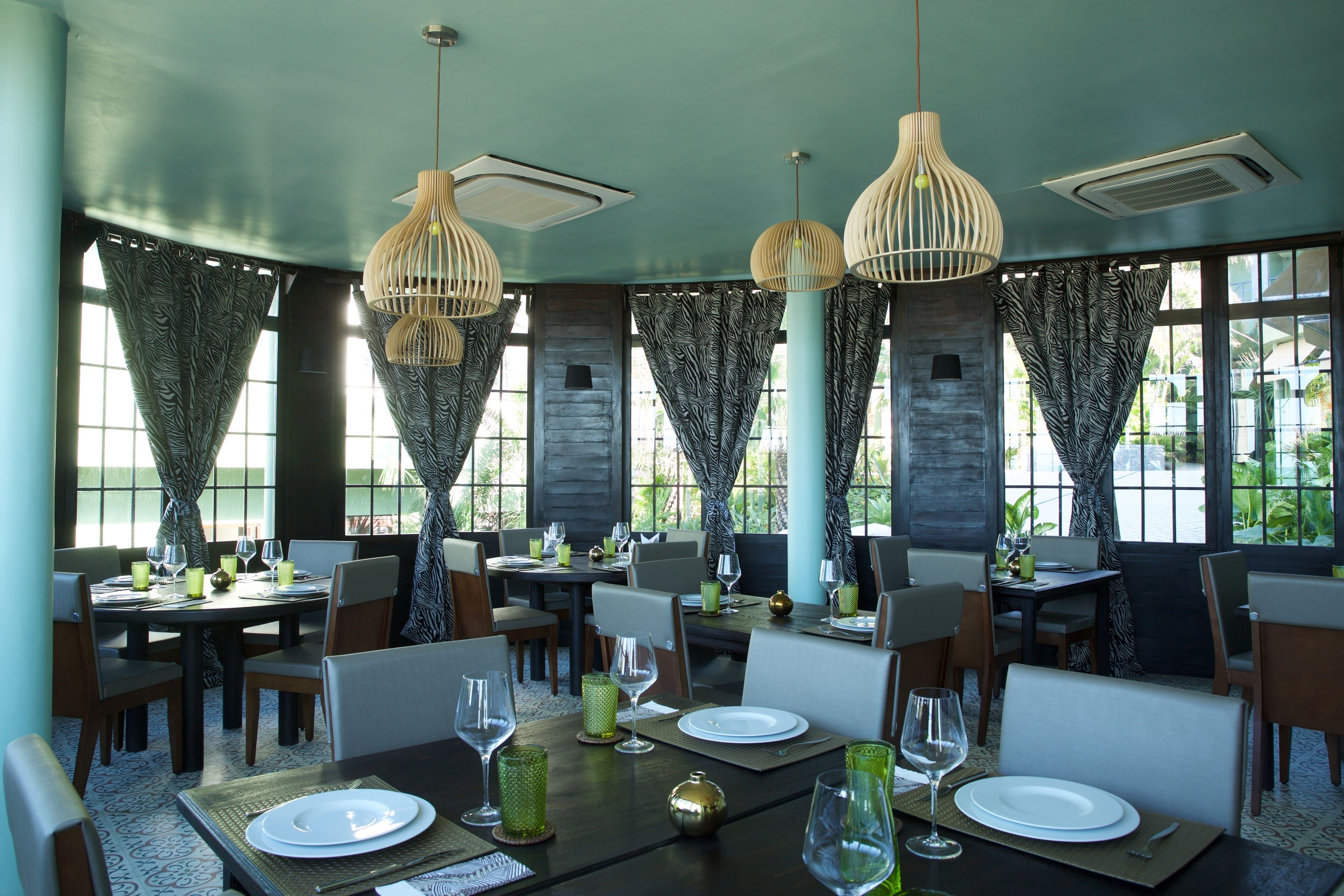 breakfast, lunch, dinner served; international cuisine, beach views