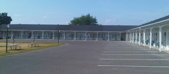 Embassy Motel