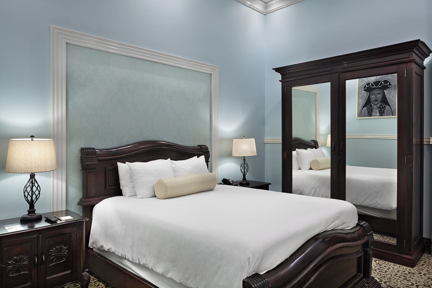 Premium bedding, minibar, in-room safe, free WiFi