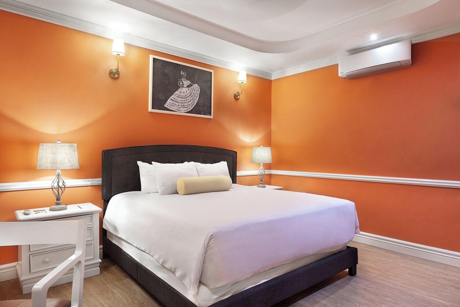 Premium bedding, minibar, in-room safe, free WiFi