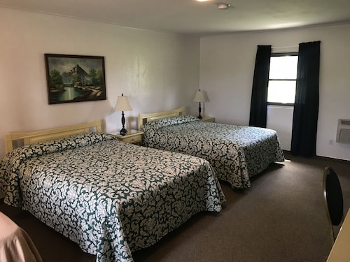Evergreen Inn Kansas