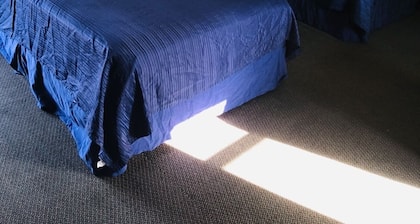 Woodridge Motel