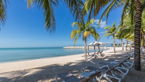 Unclassified image, 4 of 39, button - Aak-Bal All Suite Resort (Champoton)