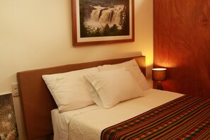 Caja de seguridad en la habitación y decoración personalizada 