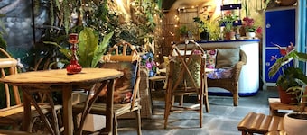 FroGuestHouse