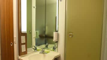 Standard Room, Multiple Bedrooms | Bathroom sink