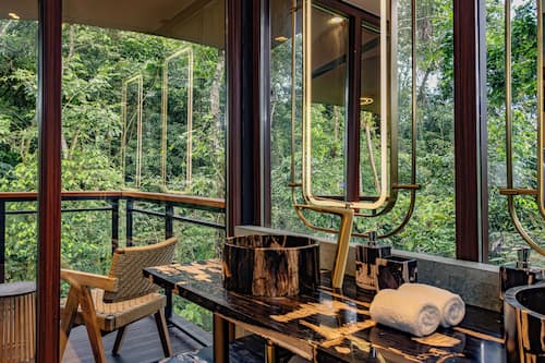Jungle Luxe Tent | Bathroom