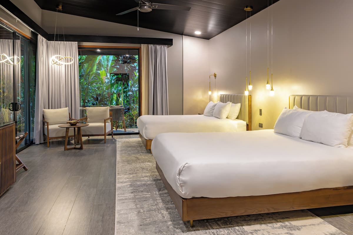 Premium Quadruple Room