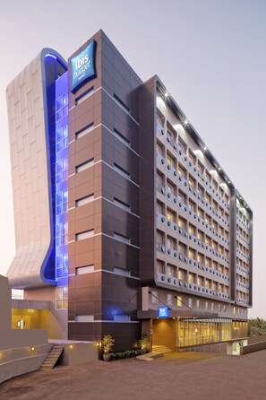 Front of property - Hotel ibis budget Jakarta Airport (Tangerang)