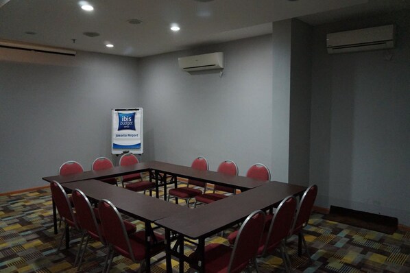 Meeting facility - Hotel ibis budget Jakarta Airport (Tangerang)