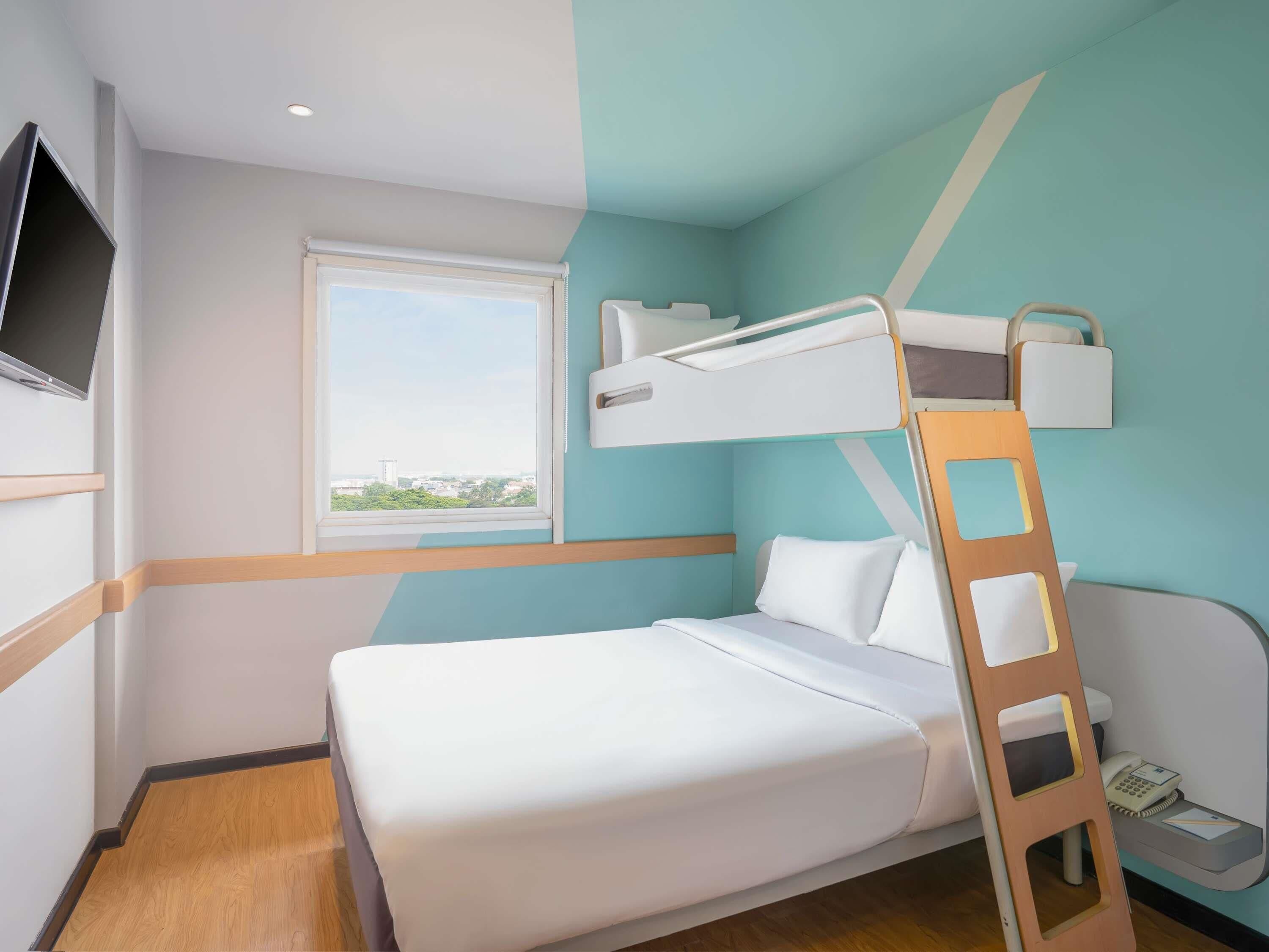 Standard Room, Multiple Beds | Pillow-top beds, in-room safe, blackout curtains, iron/ironing board