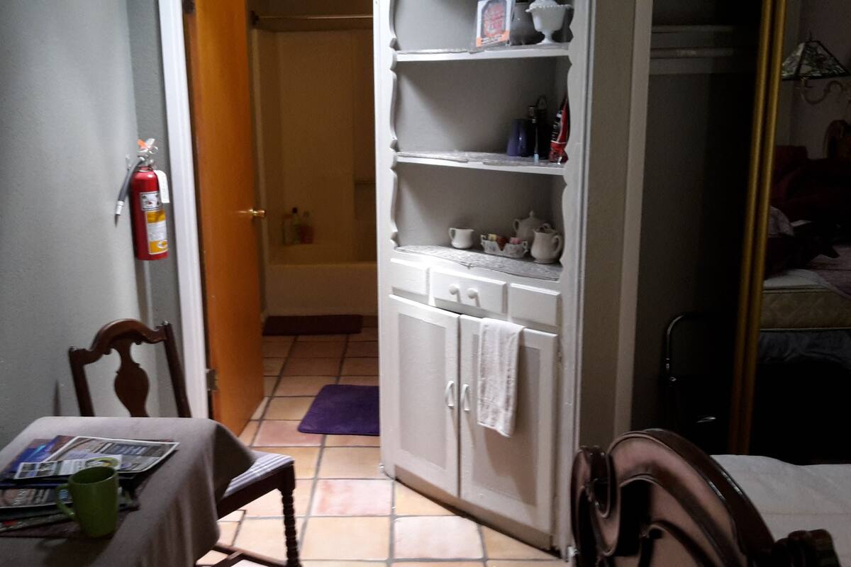 Habitació estàndard | Bany | Combinació de dutxa i banyera i banyera d'hidromassatge 