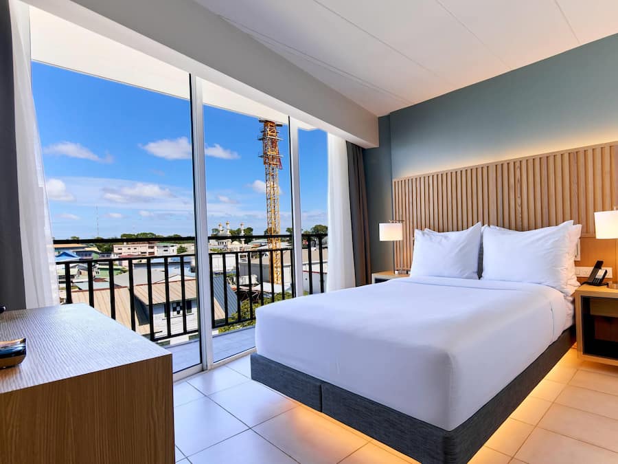 1 quarto, roupas de cama premium, cofres nos quartos, escrivaninha