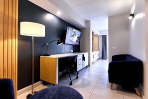 1 quarto, roupas de cama premium, cofres nos quartos, escrivaninha