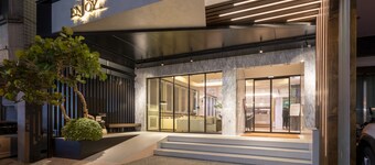 Just Enjoy Business Hotel