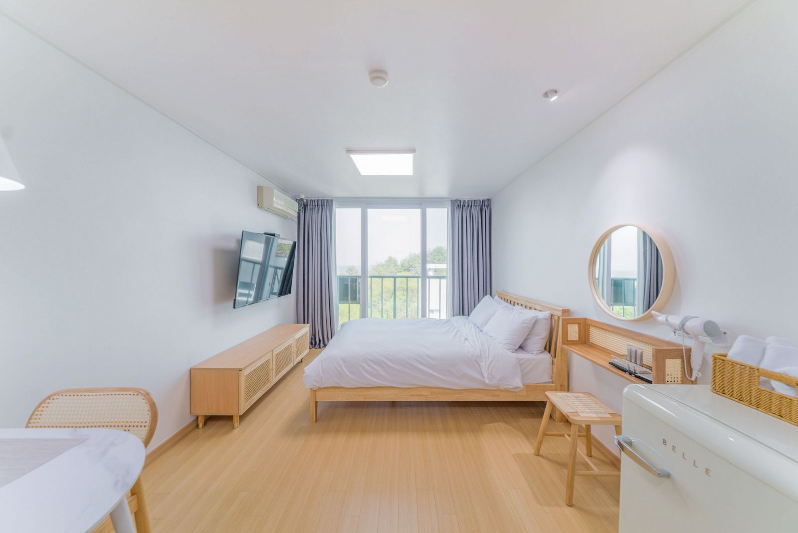 Ocean Standard - Max 2 guests | Edredones de plumas, wifi gratis, ropa de cama