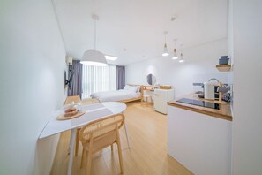 Ocean Standard - Max 2 guests - Zio Pinetree (Yangyang)