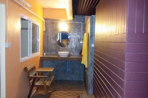 Sistema de insonorización, wifi gratis y ropa de cama