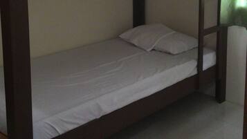 Desk, rollaway beds, free WiFi