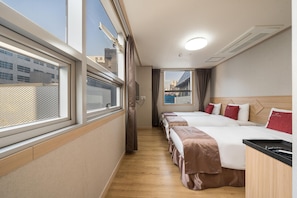 Minibar, desk, soundproofing, free WiFi